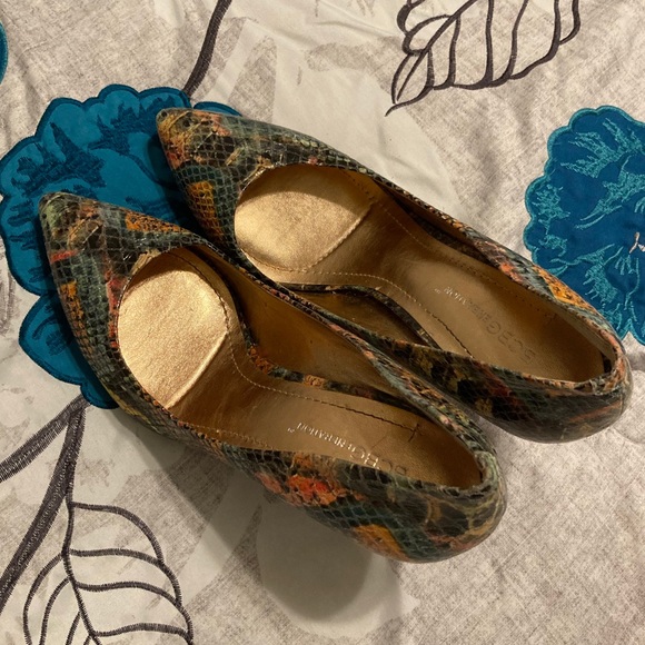 BCBGeneration - Picture 2 of 5